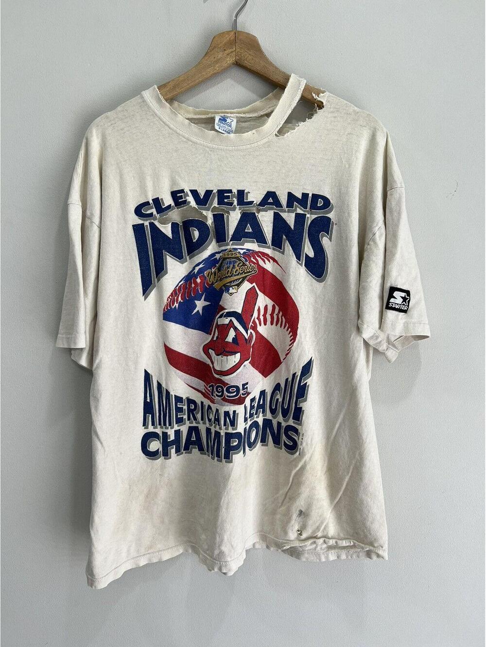 Vintage Cleveland Indians Thrashed Starter Tee Shirt faded